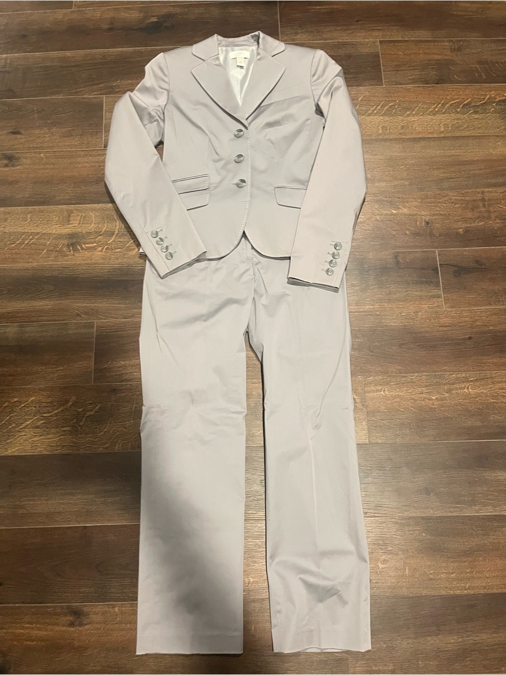 LOFT Women's Light Gray Tailored Pantsuit Jacket Size 2 Pants Size 4P